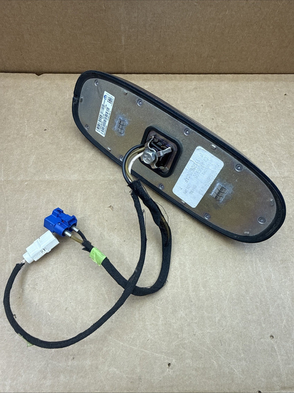 2014-2015 Jeep Grand Cherokee Roof Mounted Radio Antenna P1YG06JSCAF Silver PSC5