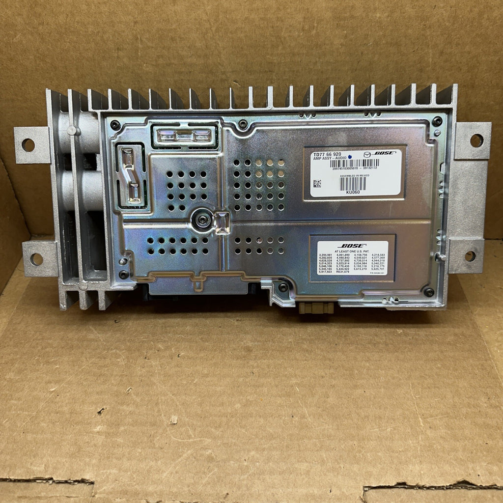 2007 2012 Mazda CX 9 CX9 Bose Radio Amp Amplifier TD77 66 9204