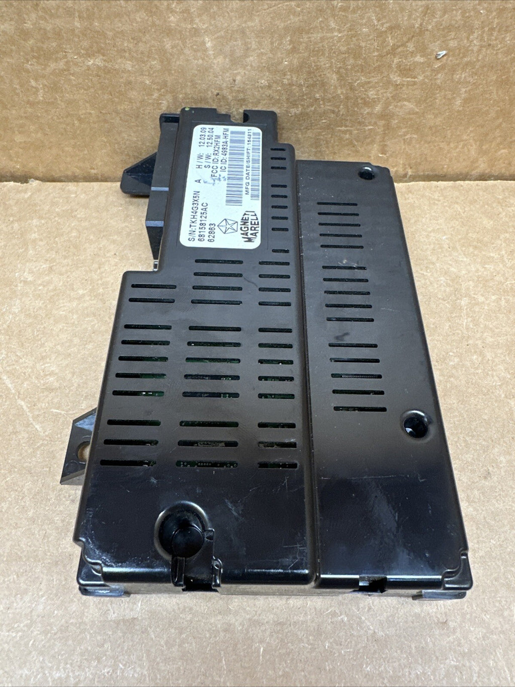 2012 2014 Journey Charger Chrysler 300 Telematic Control Module 68158125AC4