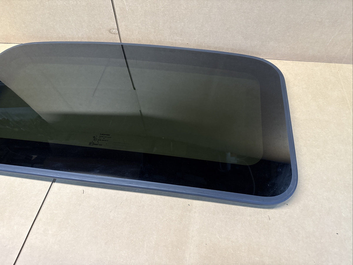 2007 2011 Dodge Nitro Sun Roof Sunroof Window OEM Glass FREE SHIPPING2