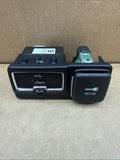 2015-2018 JEEP RENEGADE CENTER CONSOLE AUX USB 12V PORT 735604054 OEM0