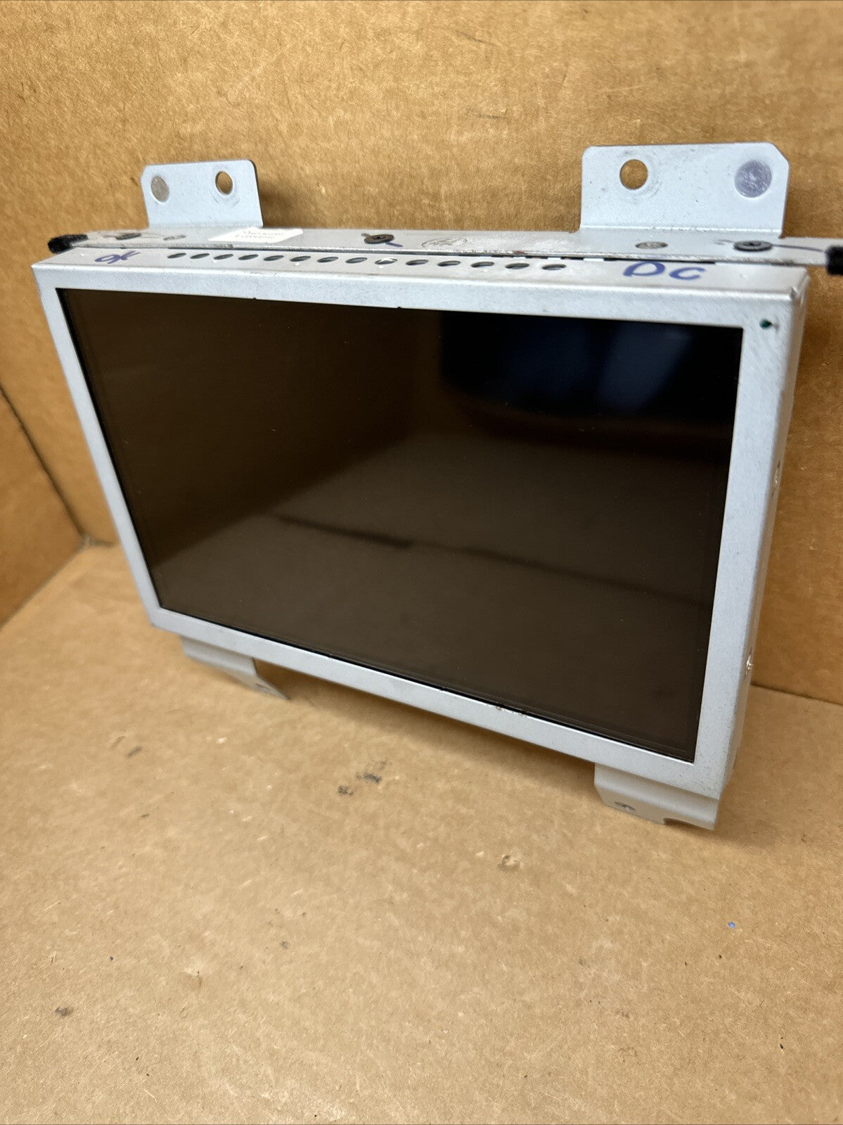 2015 2018 Ford Edge Radio Display Screen Front Center Dash 8" G2GT 18B955 SC2