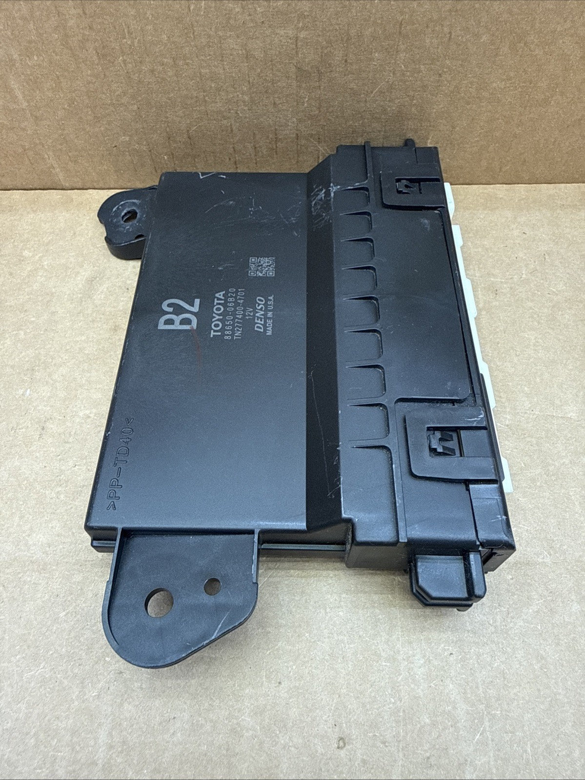 2018-2019 Toyota Camry Temperature Control Module OEM 88650-06B203