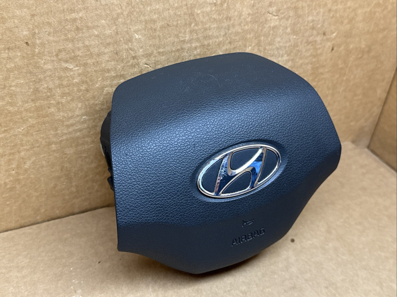 2019-2020 Hyundai Elantra Front Left Driver Side Steering Wheel Air Bag Airbag2