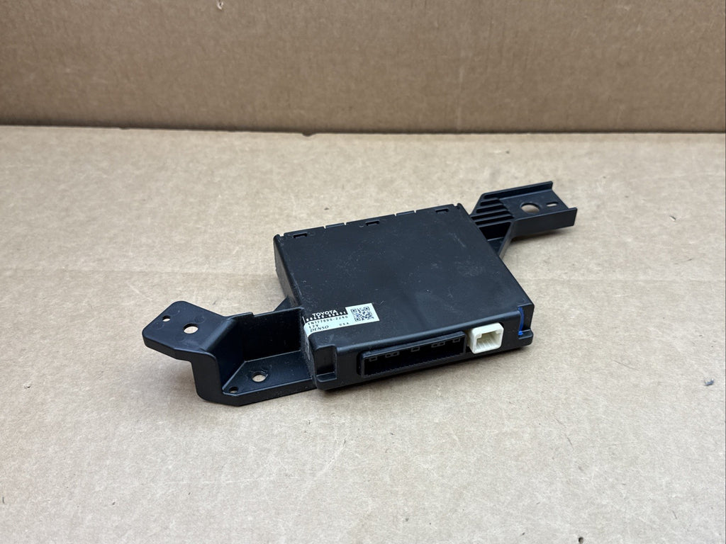 2012-2013 Toyota Camry AC Temperature Amplifier Amp Module 88650-064912