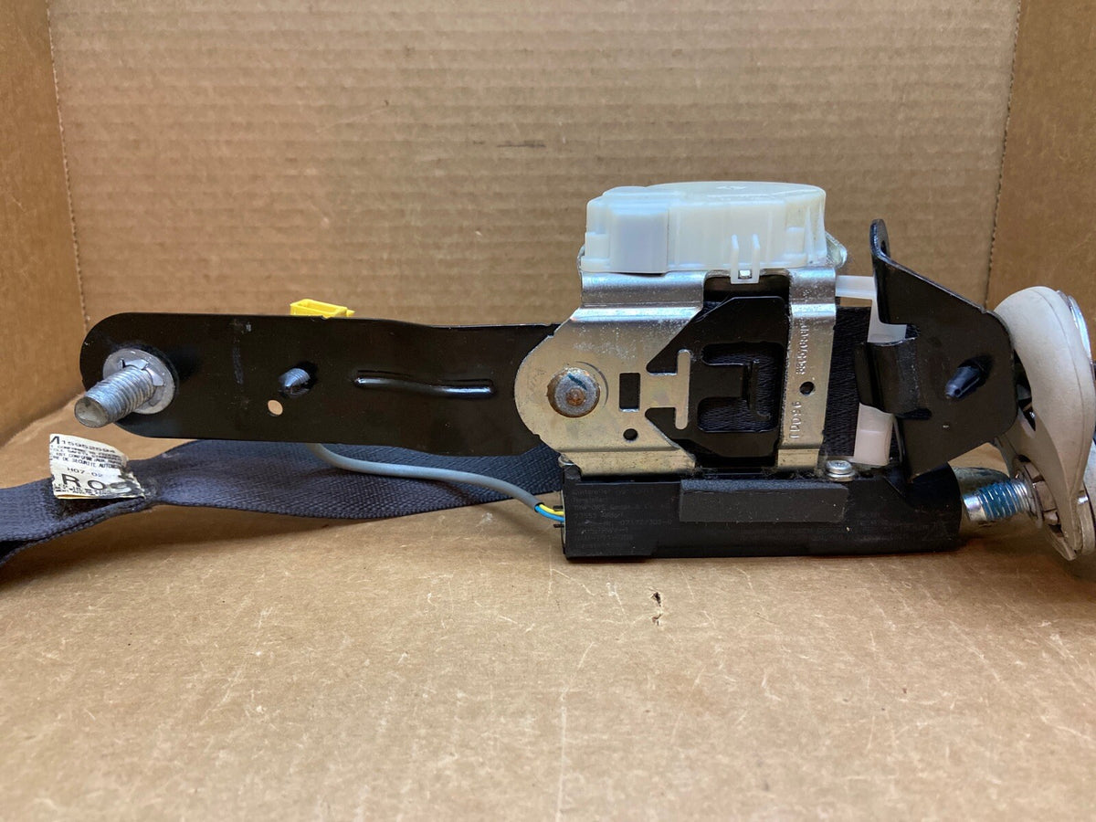 07 08 ESCALADE SILVERADO FRONT PASSENGER SEAT BELT SEATBELT RETRACTOR BLACK8