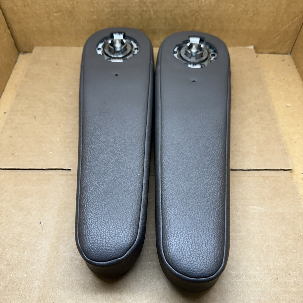 2011 2017 Odyssey Front Driver Passenger Seat Armrest Set Pair Truffle Grey CB3