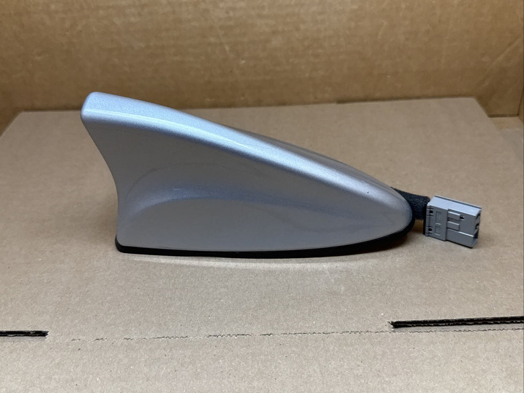 2016 2018 Hyundai Santa Fe Sport Antenna Spark Silver KCS 96210 4Z050KCS4