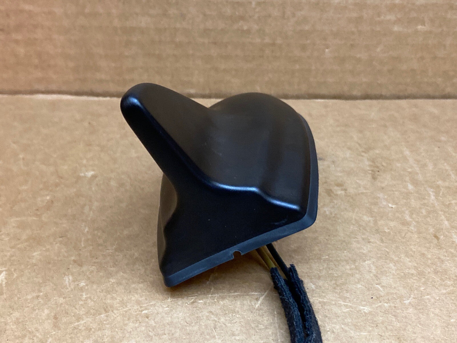2013 2017 RAM 1500 CHALLENGER SATELLITE RADIO ANTENNA MOPAR OEM 68276409AA5