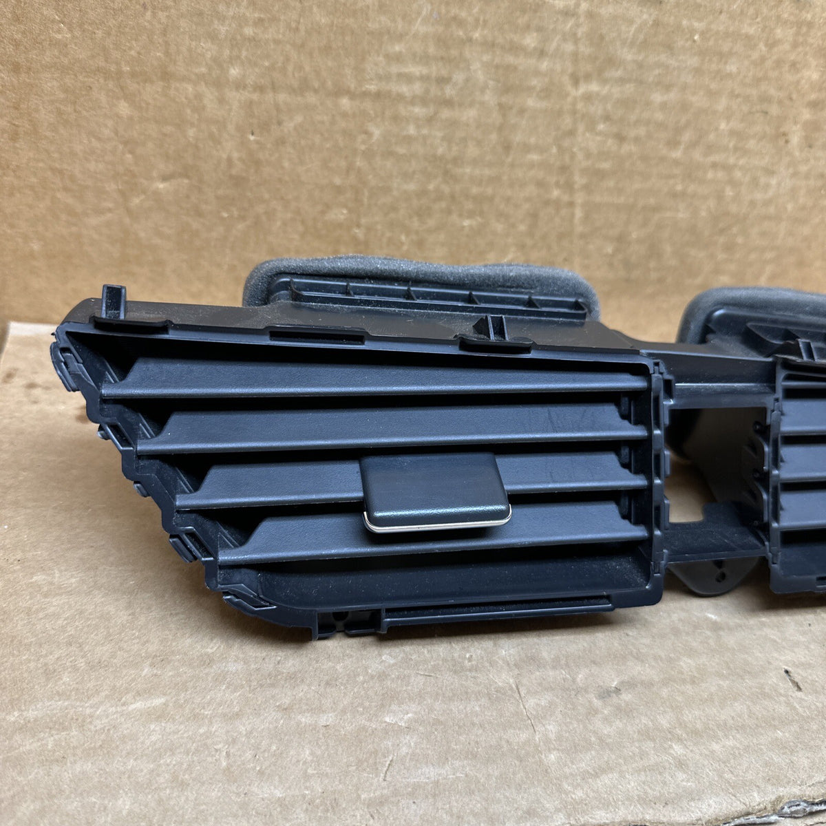 2016 2020 Honda Civic Front Center Dash Air Heat Vent Grill Trim1