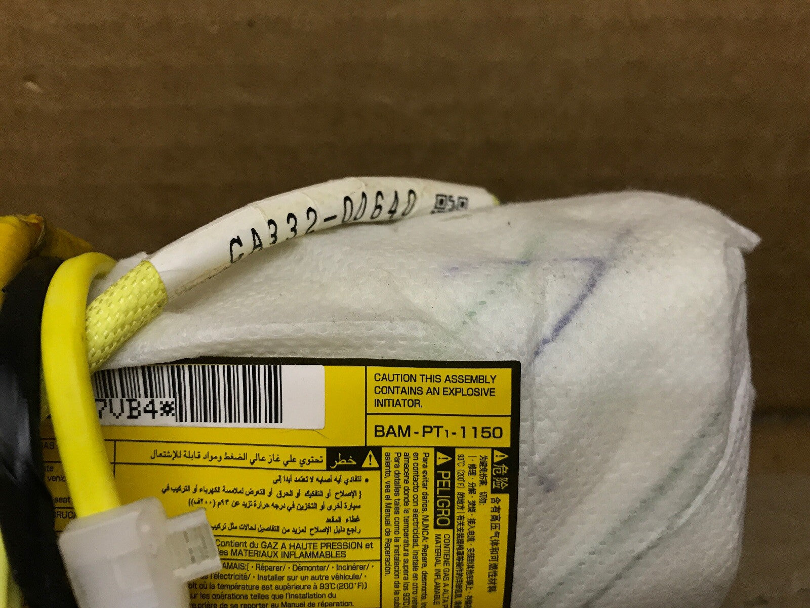 04 09 TOYOTA PRIUS RIGHT SIDE PASSENGER SEAT AIRBAG AIR BAG GA332 006401