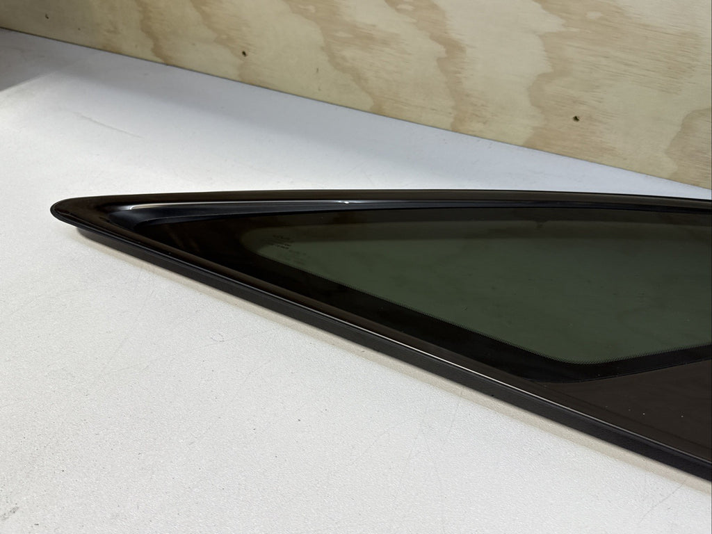 2021 2023 Kia Sorento Rear Right Side Passenger Quarter Glass3