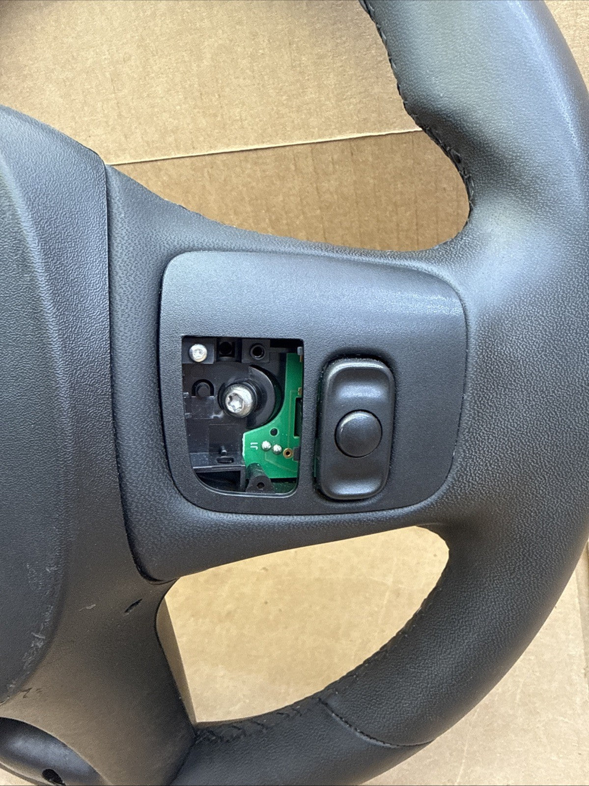 2022-2025 JEEP COMPASS STEERING WHEEL SWITCHES OEM7