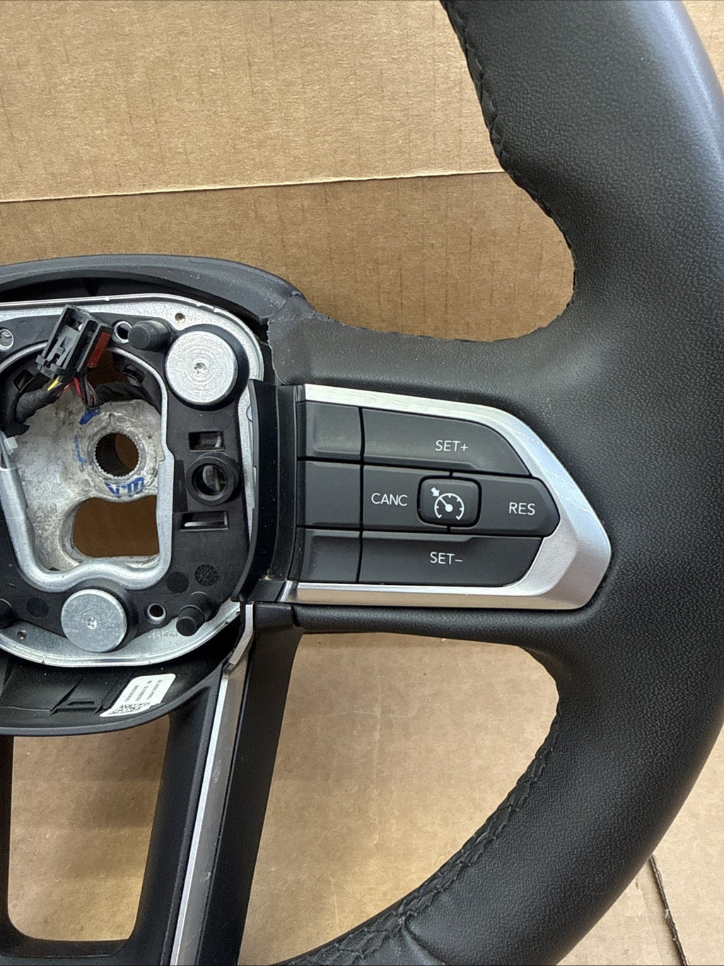 2022-2025 JEEP COMPASS STEERING WHEEL SWITCHES OEM4