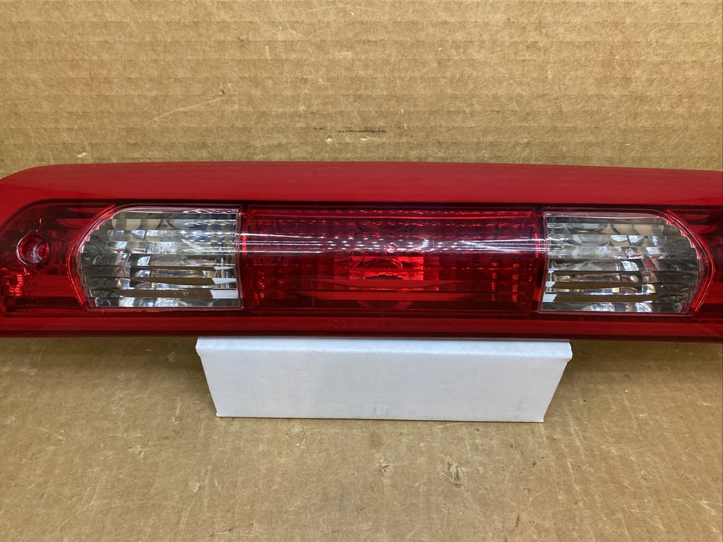 2002 2008 Dodge Ram High Mount Third Brake Light Assembly Genuine OEM 55077123AE3