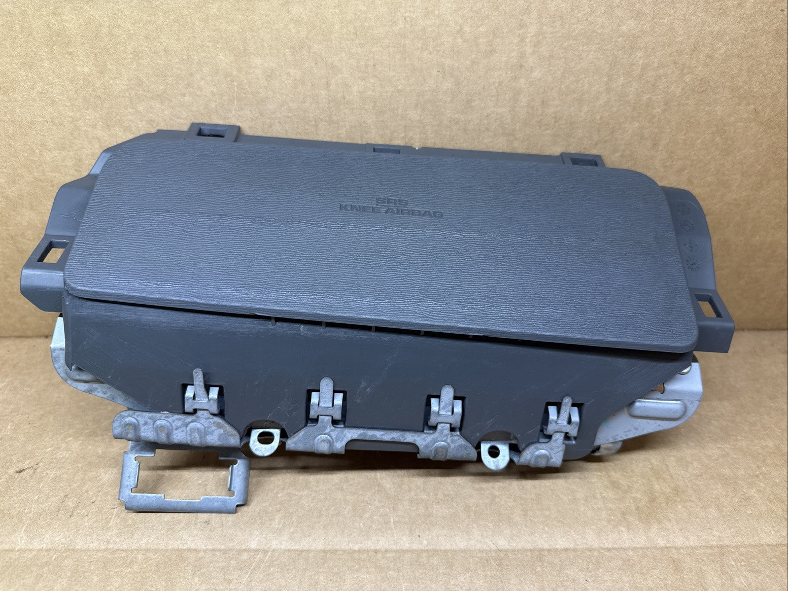 2015 2020 Toyota Sienna Front Left Side Driver Knee Lower Air Bag Airbag Gray0