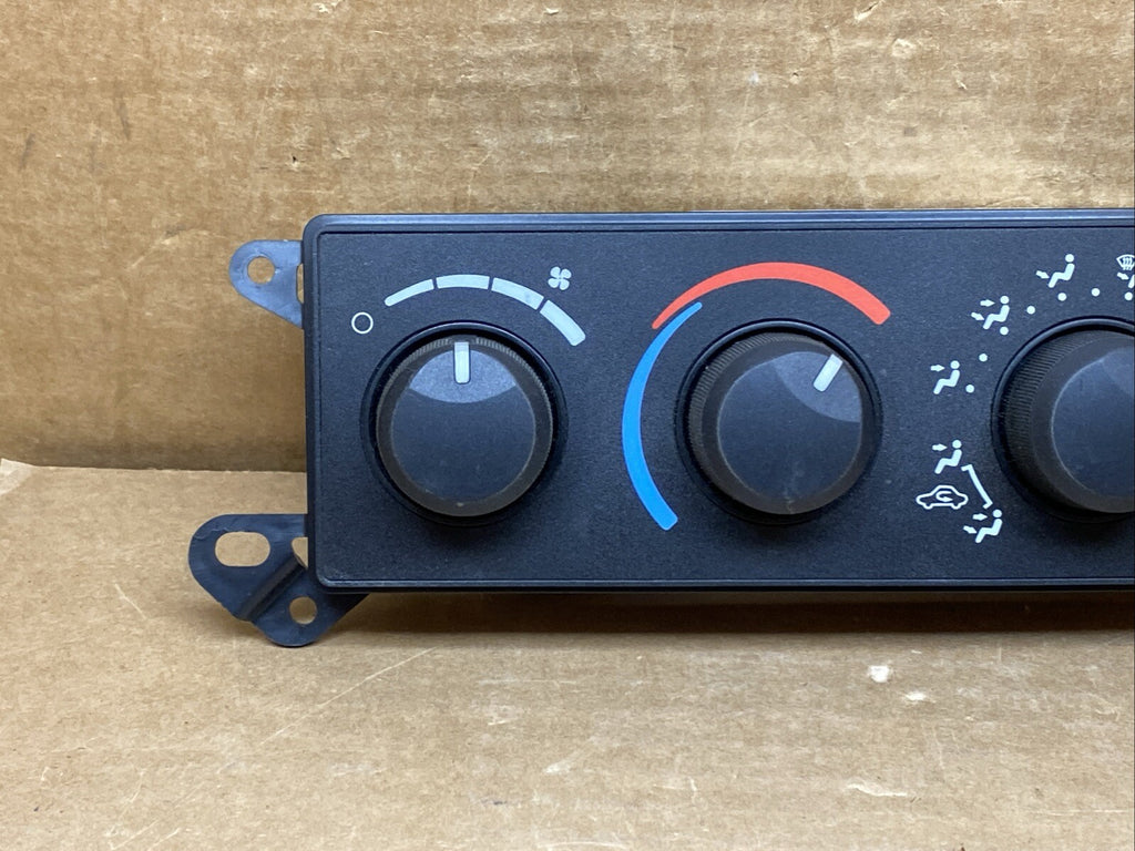 06 08 Dodge Ram Temp Temperature Climate Control Switches Dials 55057078AB1