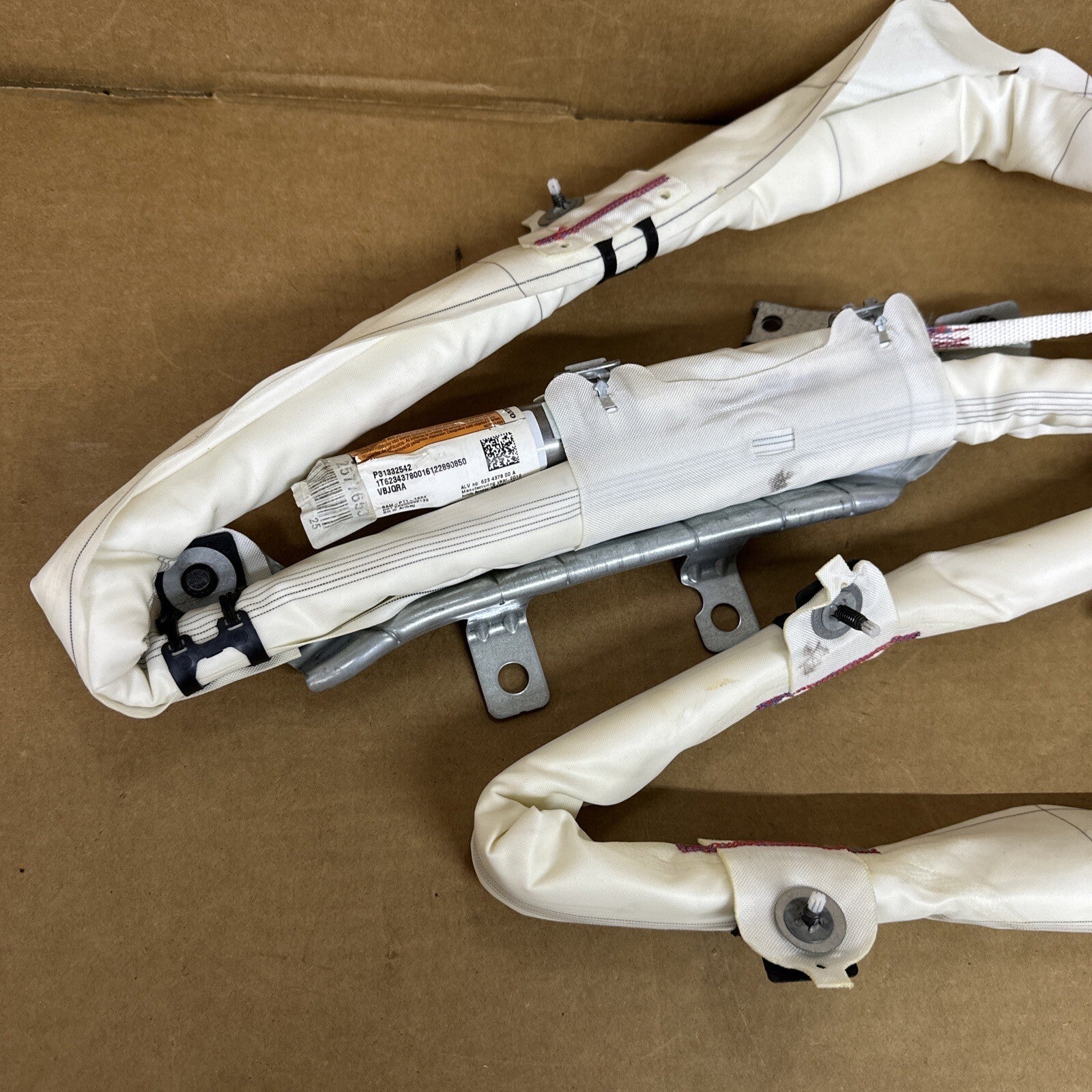 2013 2018 Volvo S60 Right Side Passenger Curtain Roof Air Bag Airbag1