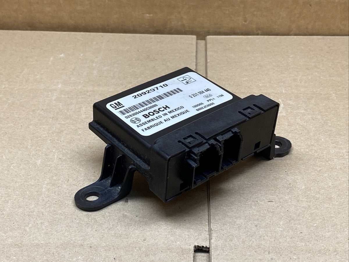 2010 2014 Escalade Silverado Yukon Tahoe Rear Park Assist Module OEM 209297102