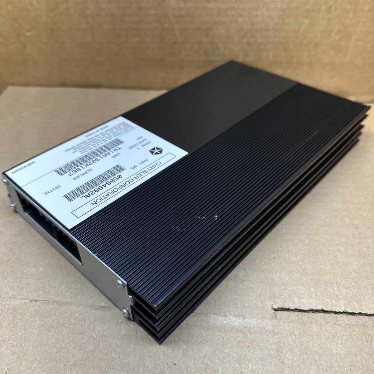 2011 2014 Dodge Charger Chrysler 300 Journey Audio Amplifier OEM 05064982AL5