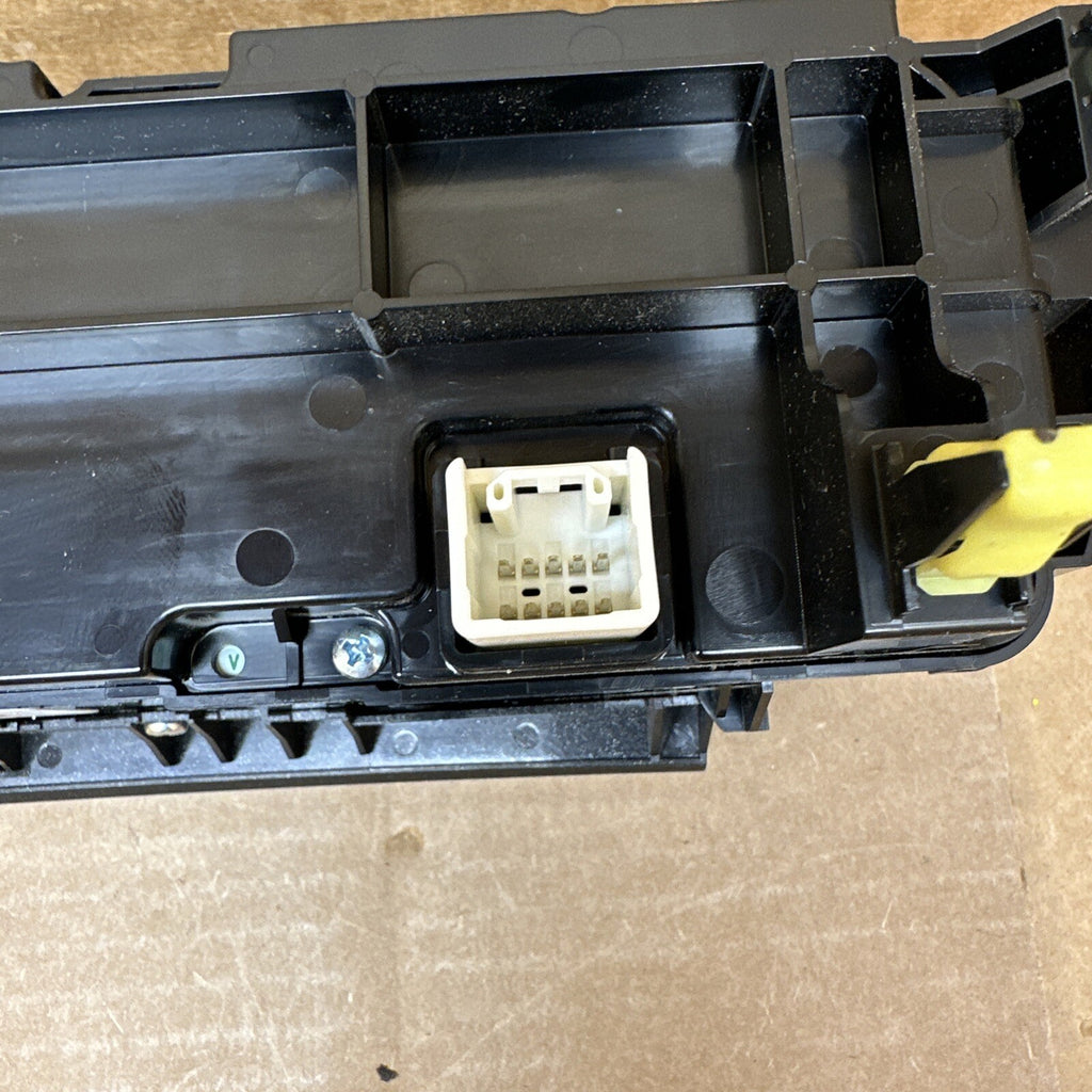 2011 2013 Toyota Highlander Temperature Temp Control Unit OEM 55900 0E2306