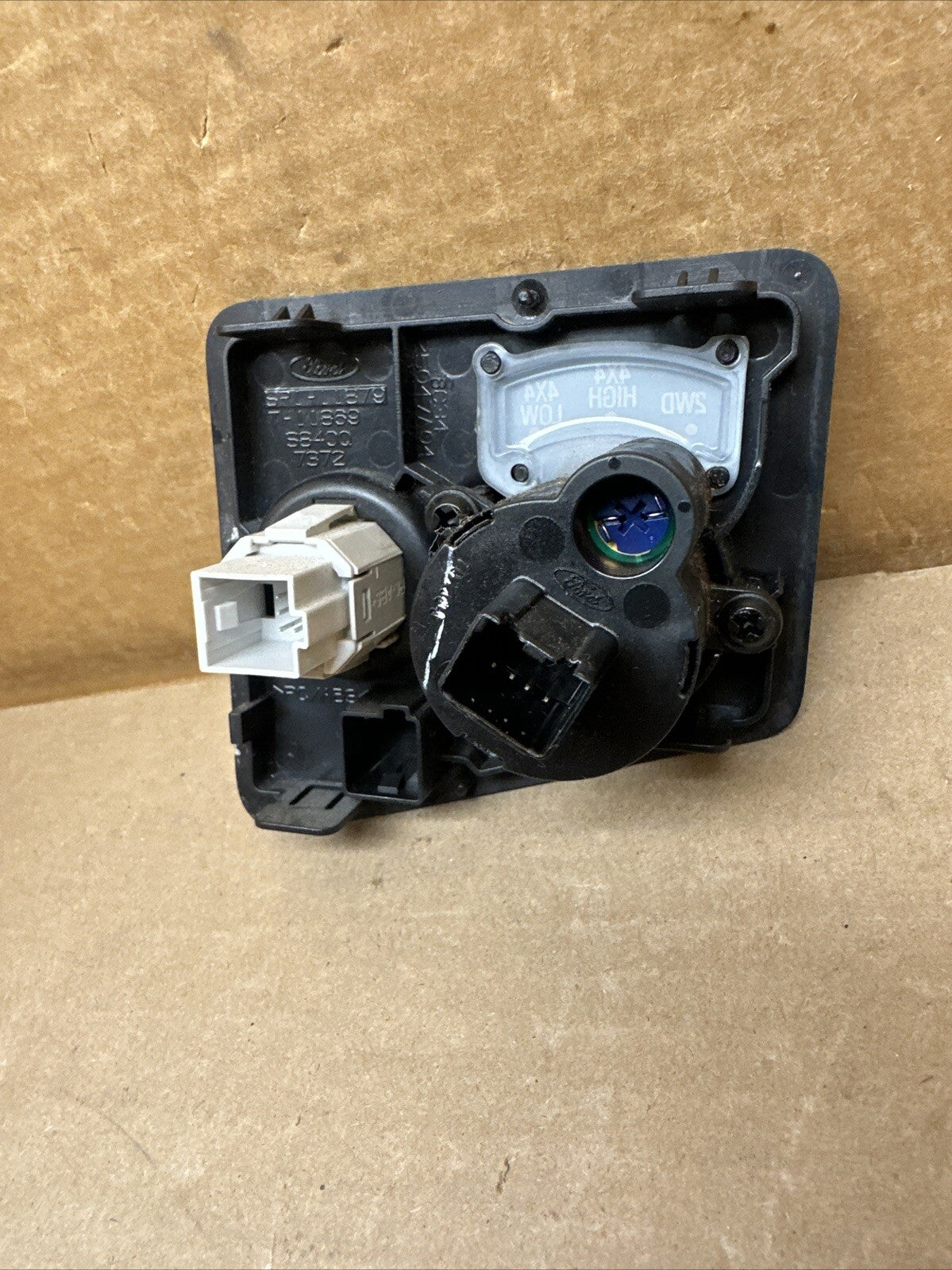 2008   2010 Ford F250 F350 SD 4WD 4x4 Transfer Case Switch 8C34 25047A04 OEM7
