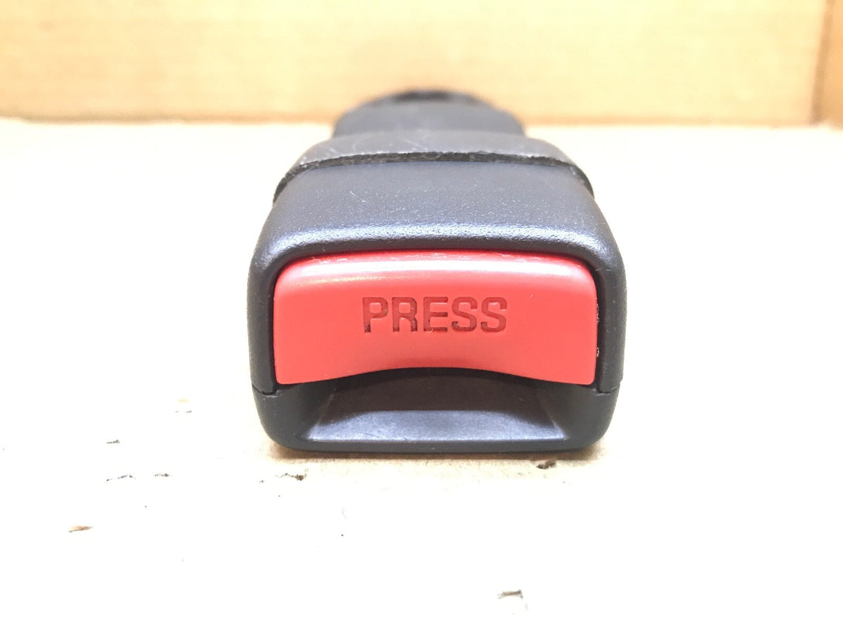 03 06 Tahoe Yukon Sierra Silverado Front Seat Belt Buckle Black PRESS 1223