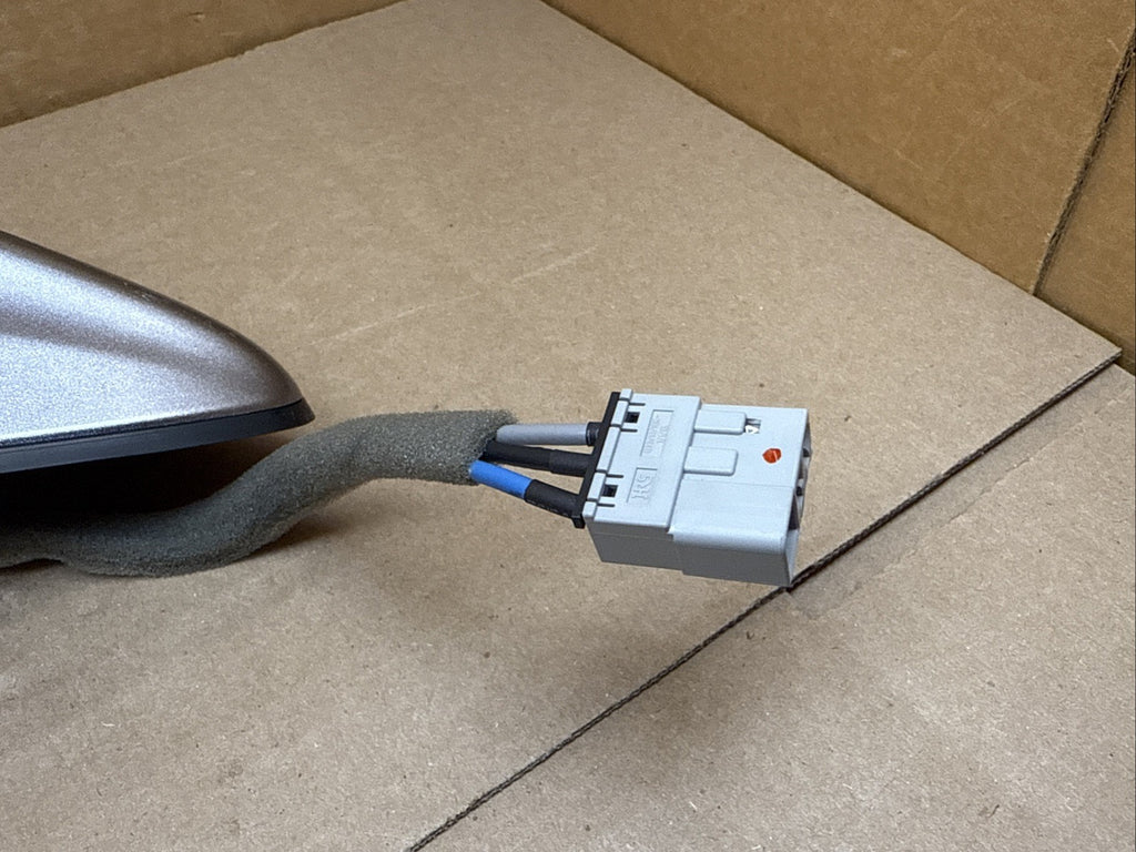2016 2019 Kia Sportage Shark Fin Antenna OEM Gray 96210 D9300E6S4