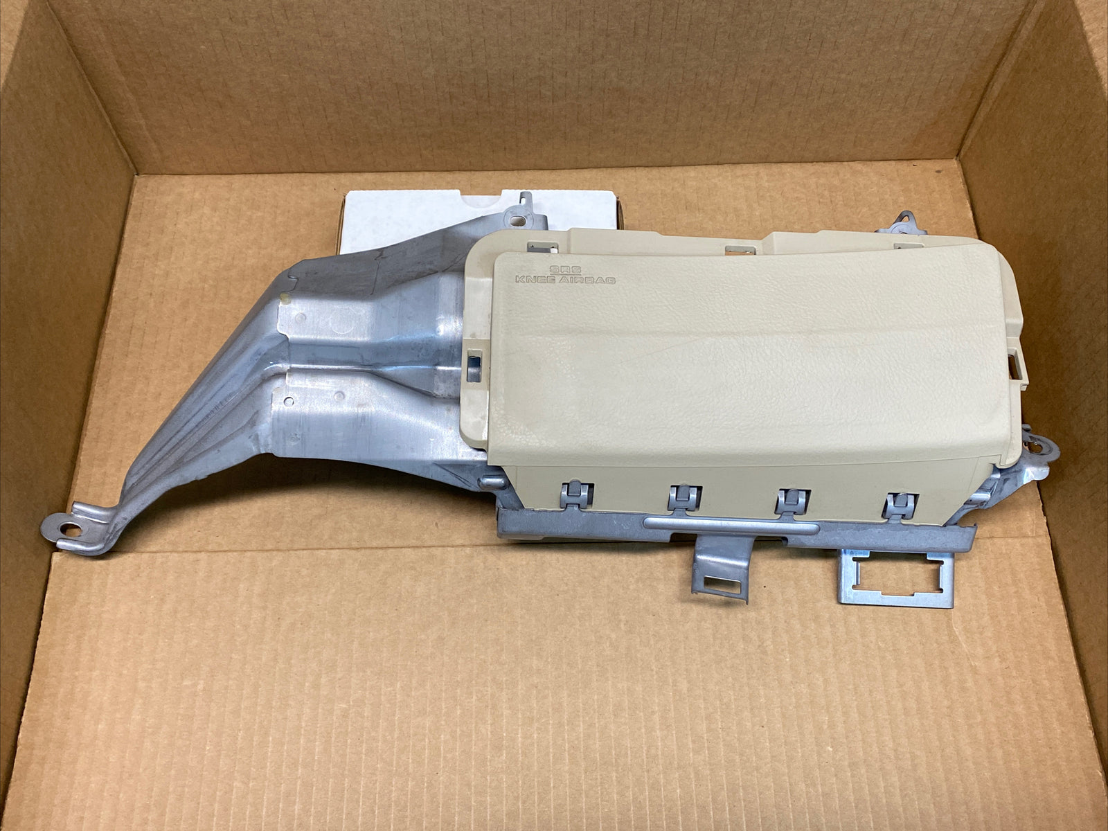 2005 2012 Toyota Avalon Left Side Driver Knee Lower Air Bag Airbag Ivory Tan 020