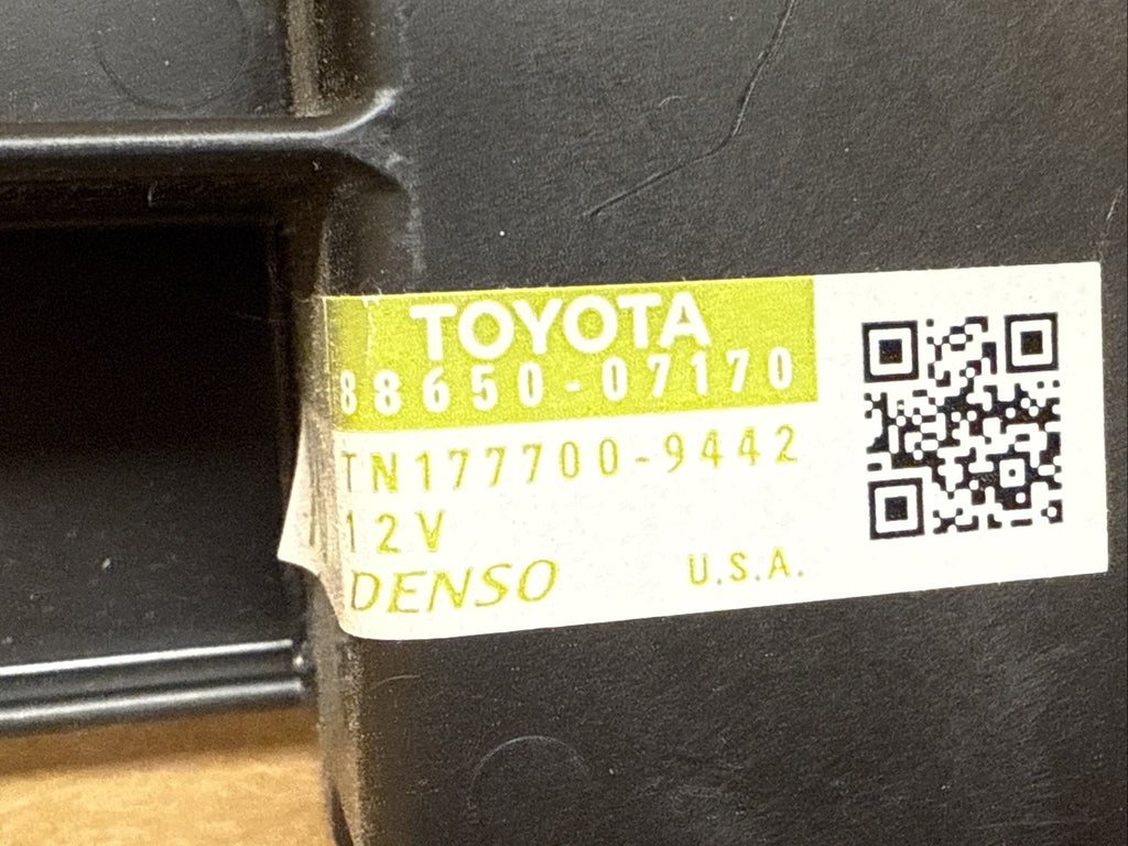 2013 2015 Toyota Avalon Temperature Climate Control Module OEM 88650 071701