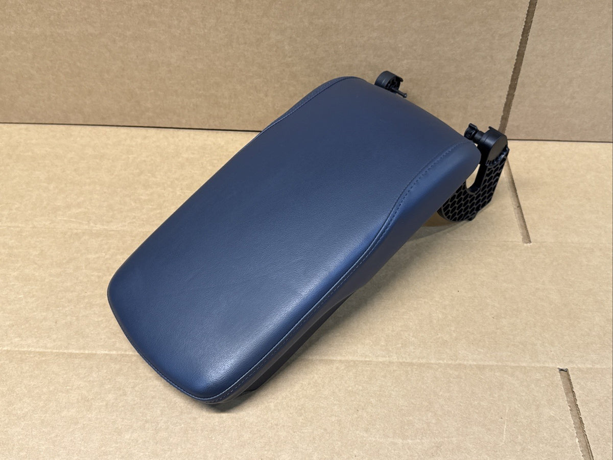 2013 2018 Toyota Avalon Armrest Center Console Arm Rest Lid Top Blue Leather0