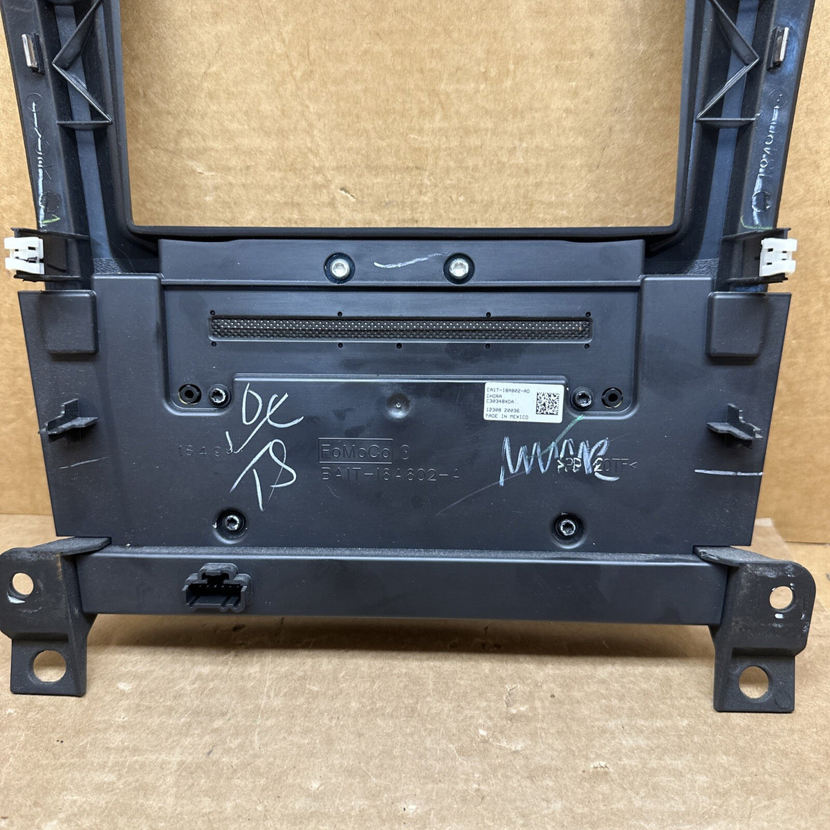 2011 2015 Lincoln MKX Radio Stereo Climate Control w Bezel DA1T 18A802 AD7