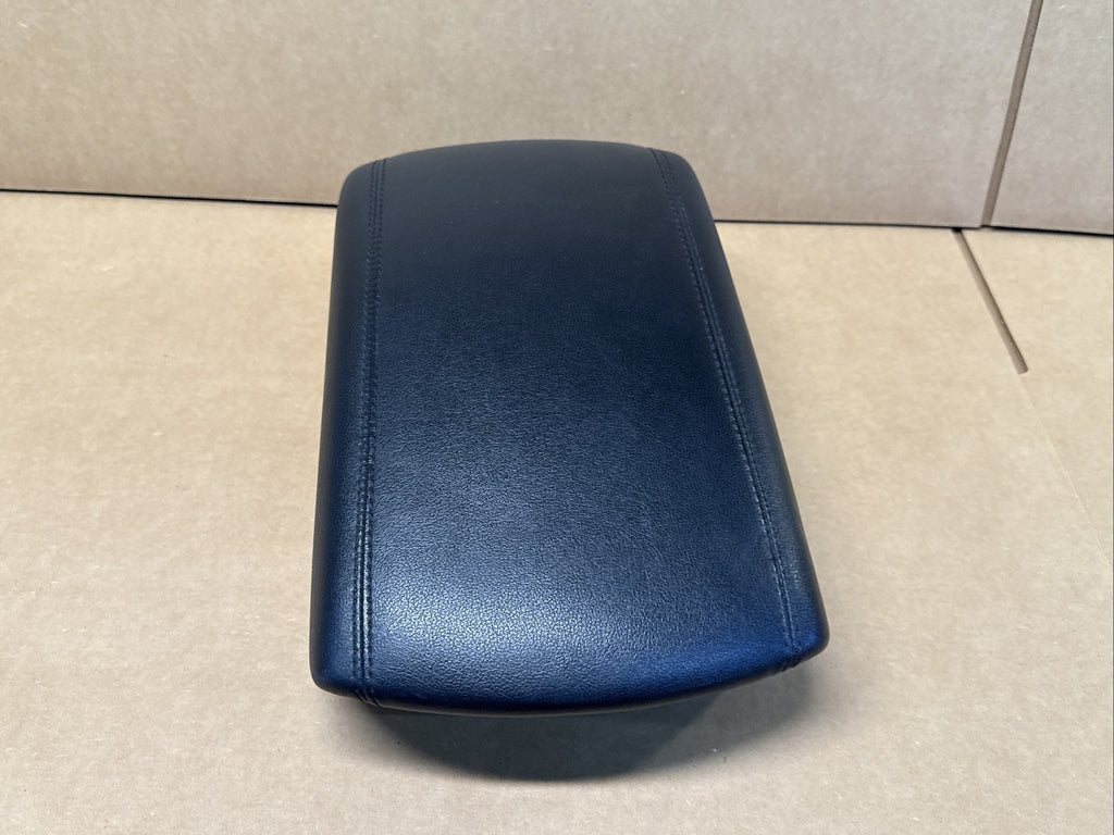 2021 2024 Ford Edge Center Console Arm Rest Armrest Lid Top Black Leather OEM3