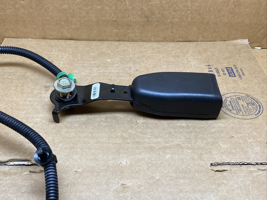 2009 2015 Honda Pilot Front Right Passenger Side Seat Belt Seatbelt Buckle Black3