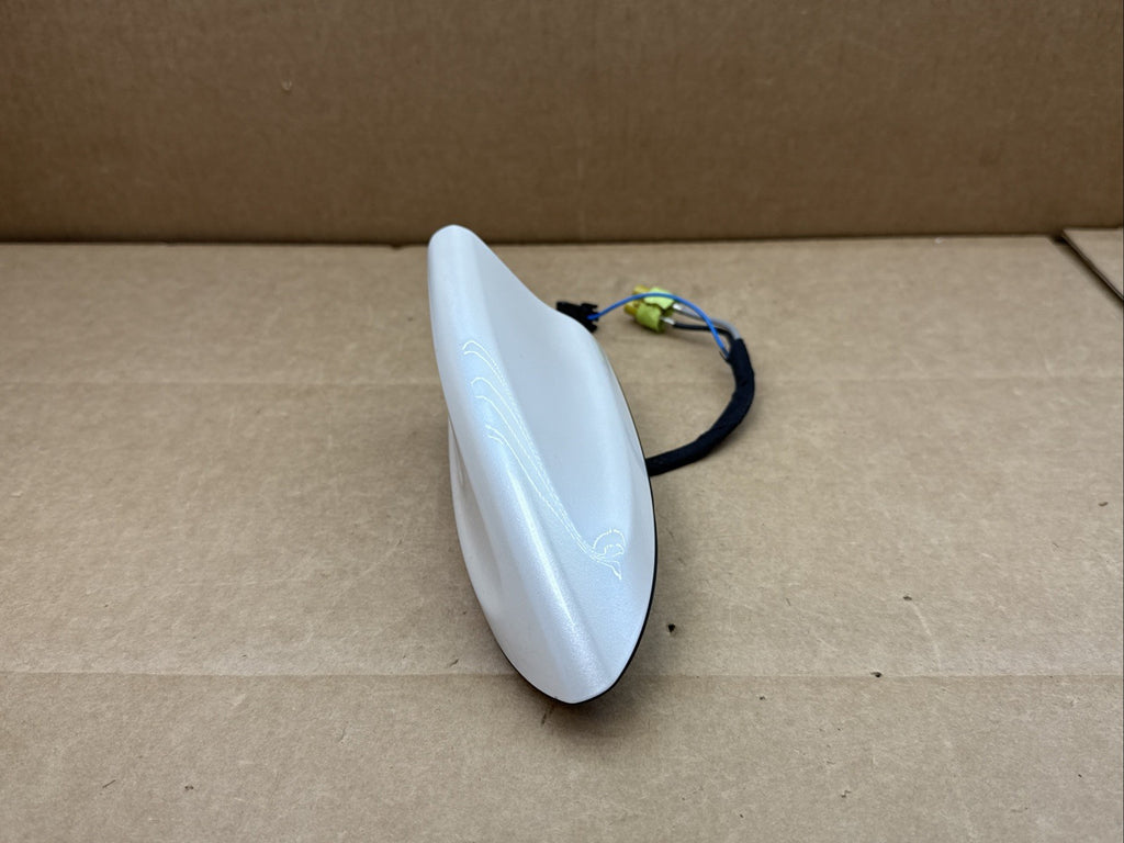 2015-2018 Ford Edge Roof Radio Antenna Shark Fin UG White FT4T-19G461-AB59VJ1
