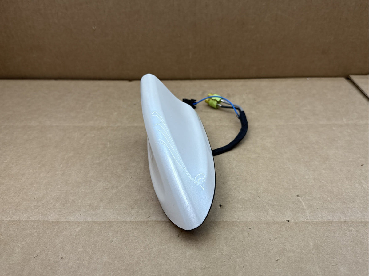 2015-2018 Ford Edge Roof Radio Antenna Shark Fin UG White FT4T-19G461-AB59VJ1