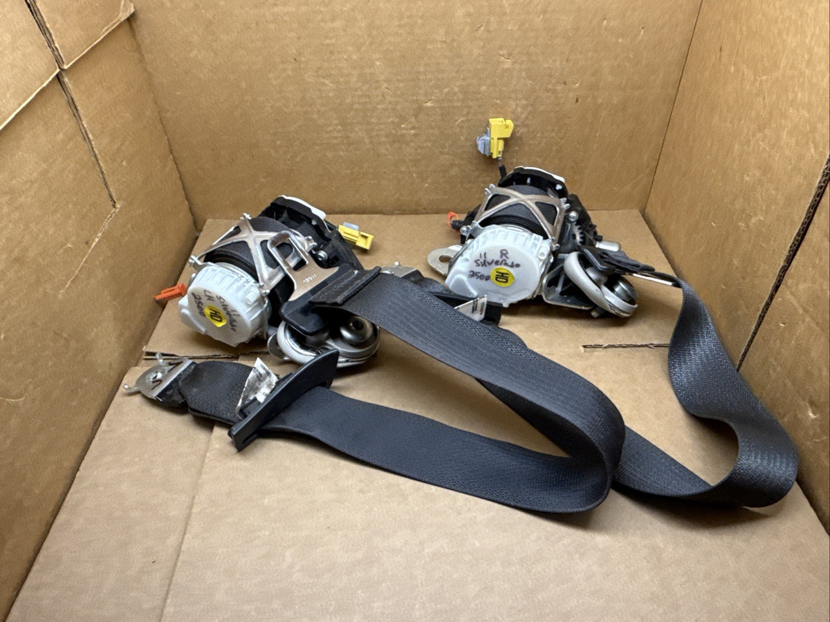 08 13 Silverado Sierra Standard Cab Front Seat Belt Seatbelt Retractor Set Pair5
