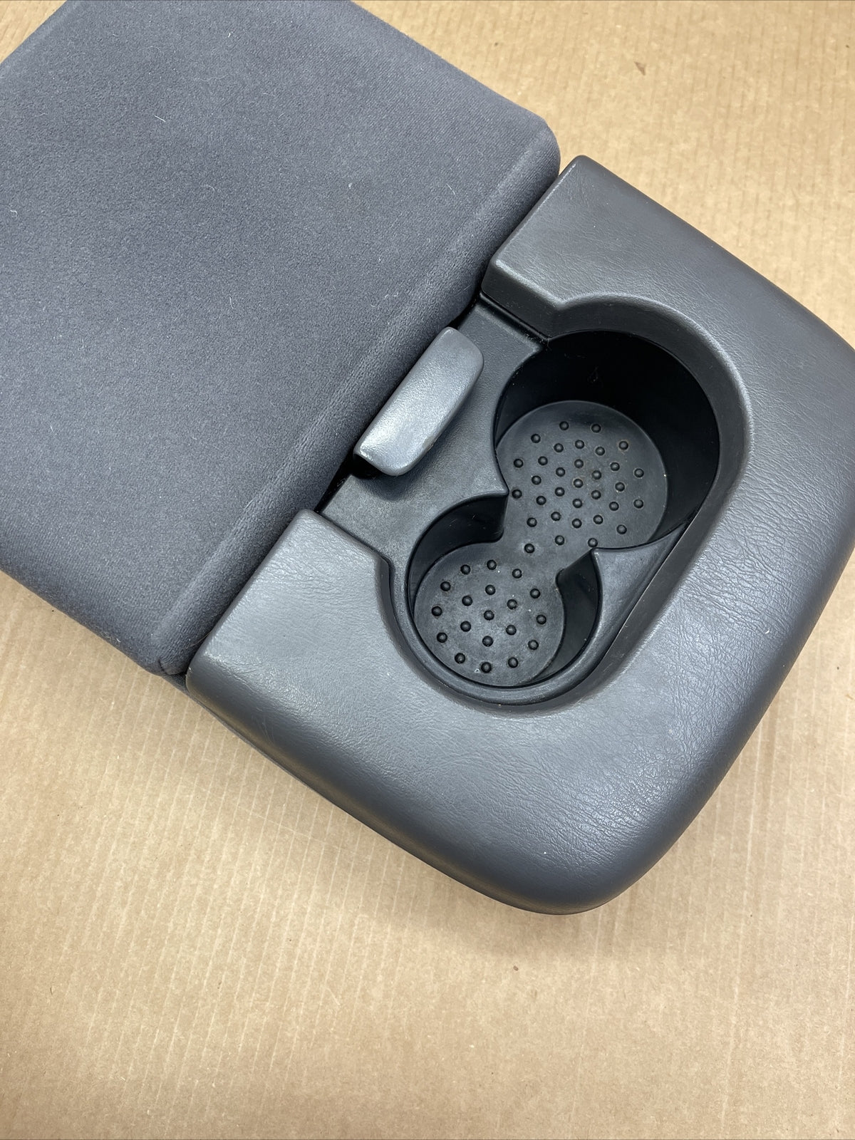 1997 2003 FORD F 150 F150 CENTER CONSOLE ARM REST STORAGE COMPARTMENT GRAY OEM5