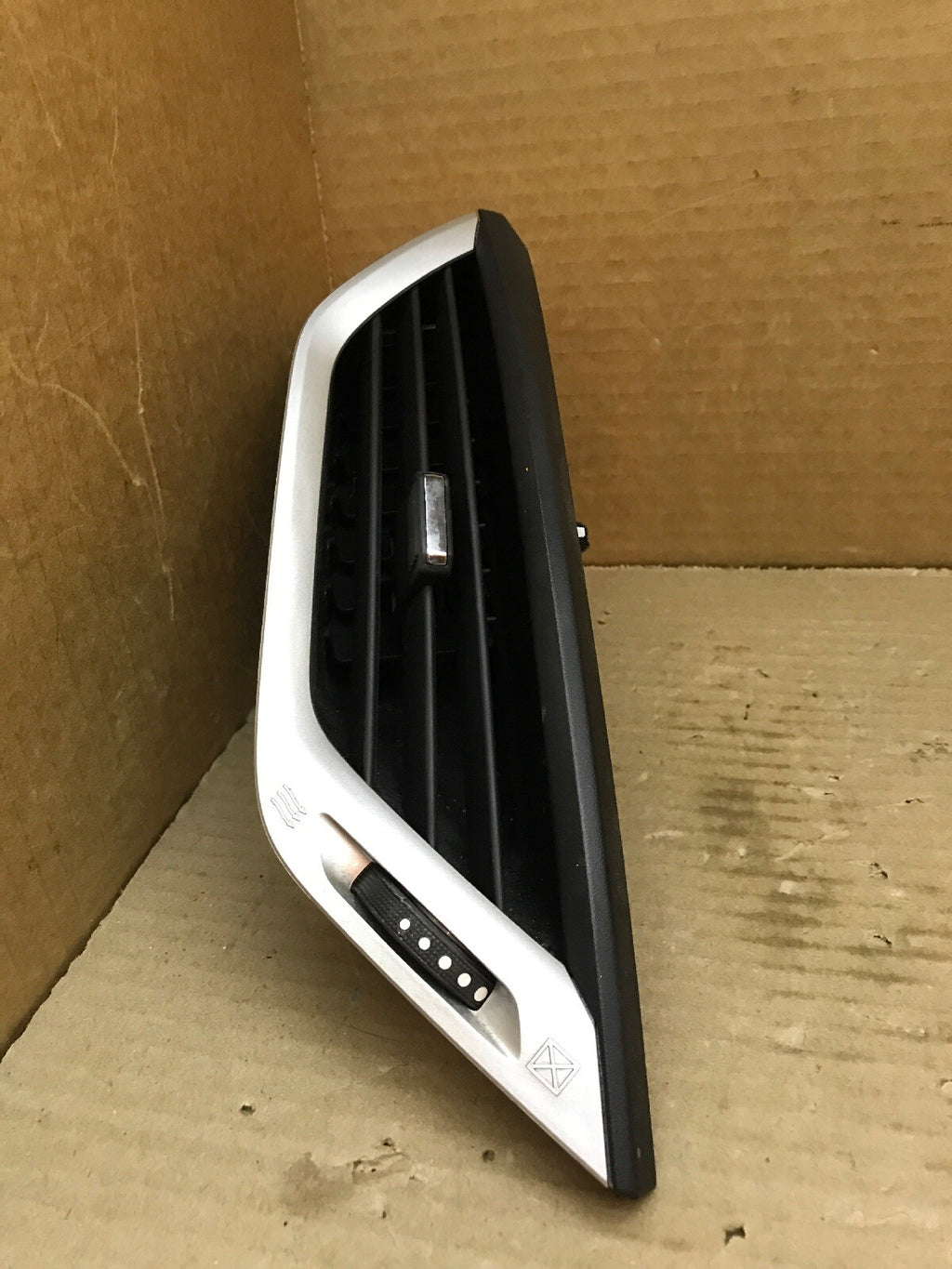 2010 2017 CHEVROLET EQUINOX FRONT DASH CENTER LEFT DRIVER SIDE AIR VENT LHC2