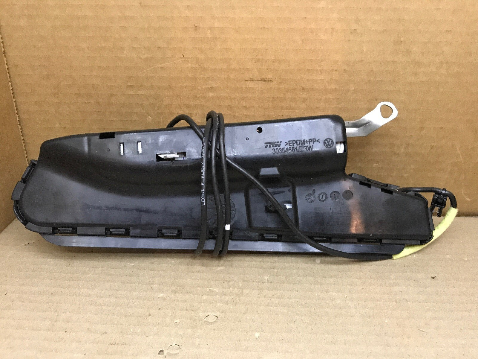2009 VW JETTA PASSENGER SEAT RIGHT SIDE AIR BAG AIRBAG 34042228B 1K08802422