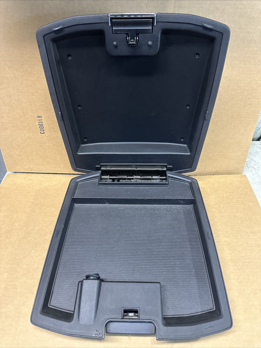 2009 2012 DODGE RAM FULL THROUGH FLOOR CENTER CONSOLE LID ARMREST BLACK OEM6