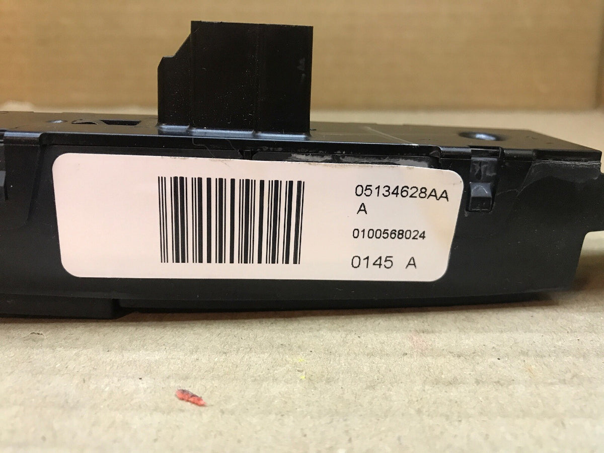 2004 2007 DODGE CARAVAN EMERGENCY HAZARD PASSENGER SWITCH OEM 05134628AA3