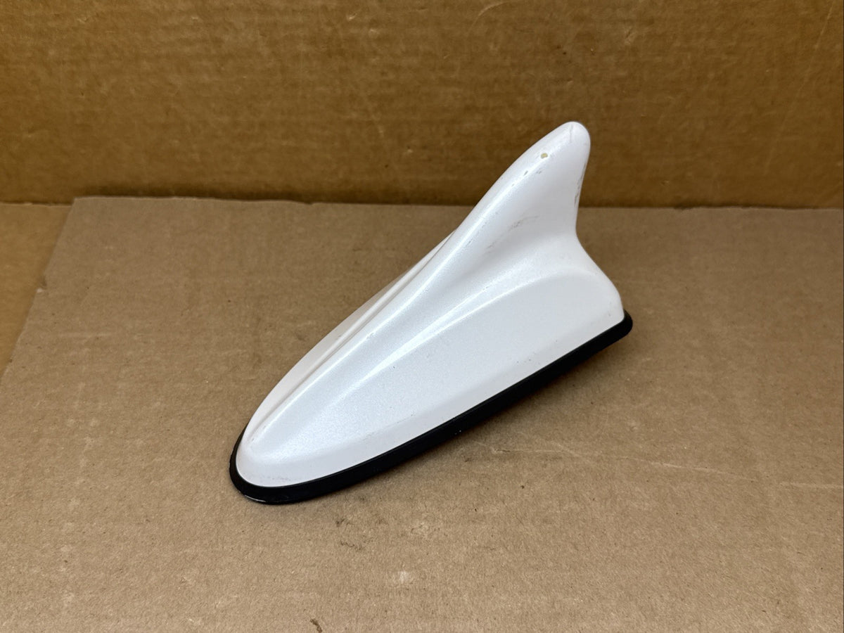 2015 2017 Hyundai Sonata Shark Fin Antenna Pearl White 96210 C2101WW81