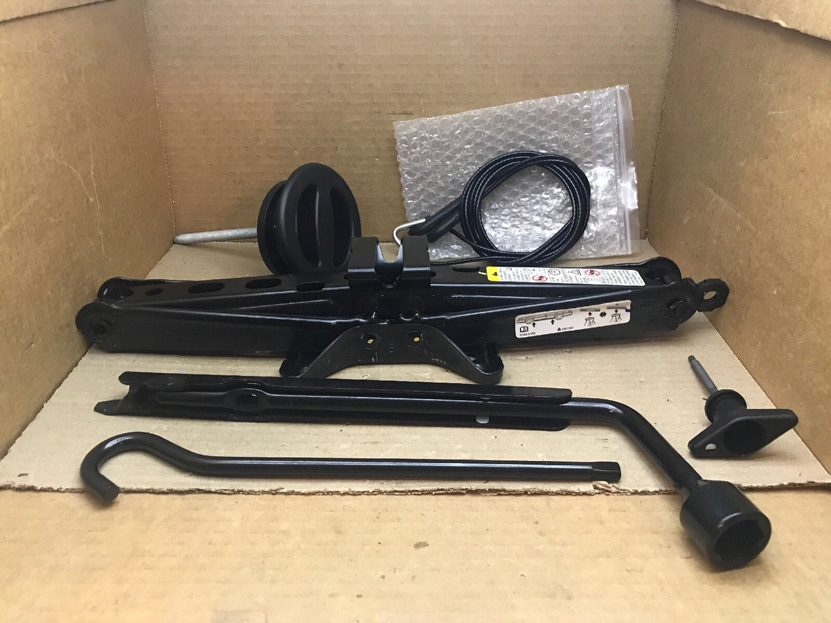 2010 2017 EQUINOX TERRAIN EMERGENCY SCISSOR JACK SPARE TIRE WHEEL TOOLS KIT SET1