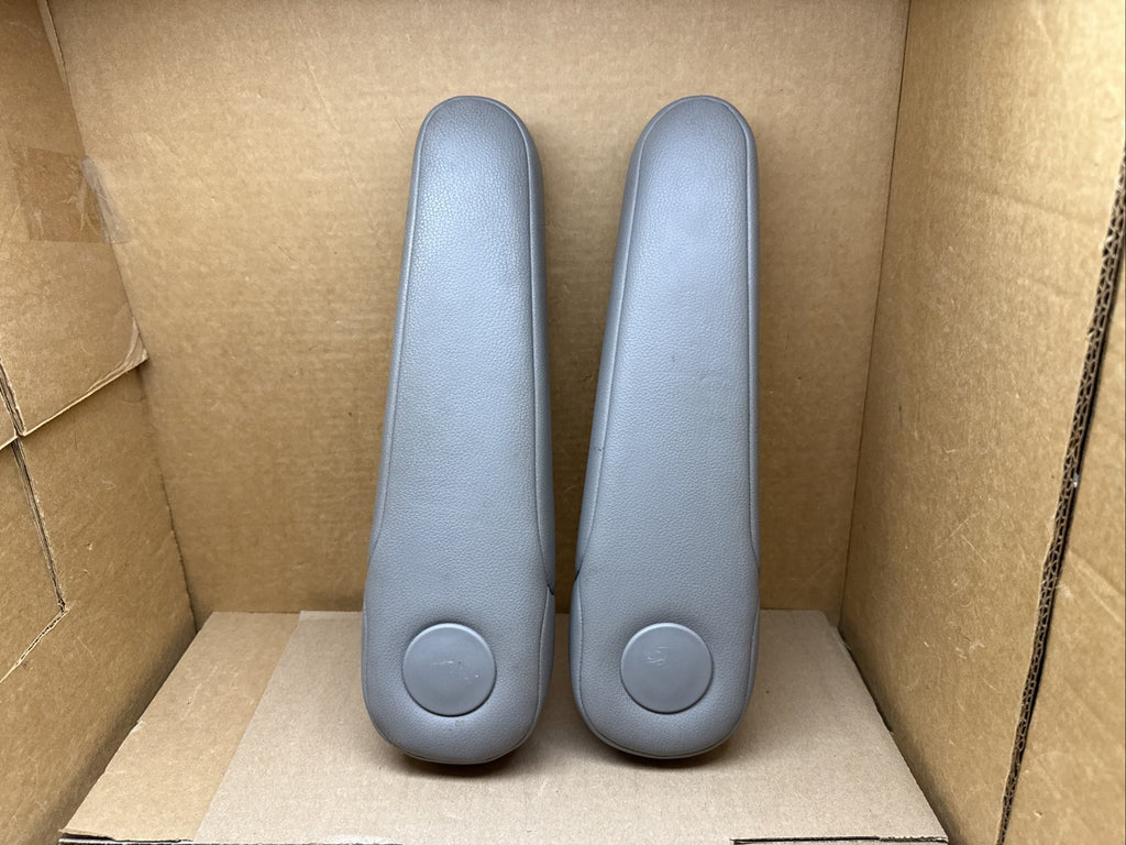 2011 2017 Odyssey Front Driver Passenger Seat Armrest Set Pair Light Grey0