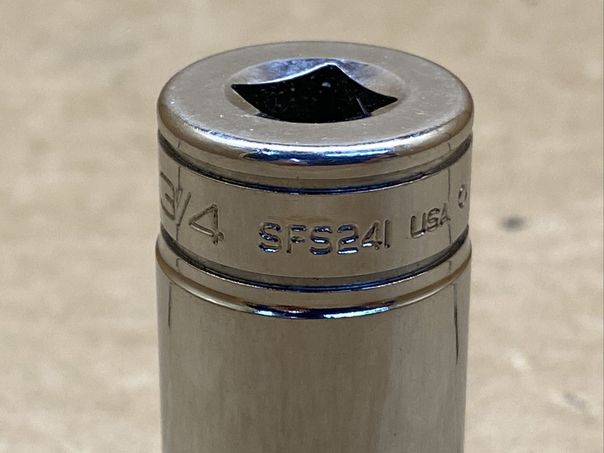 Snap on Tools USA 3/8" Drive 6 Point SAE 3/4" Deep Well Socket SFS2413