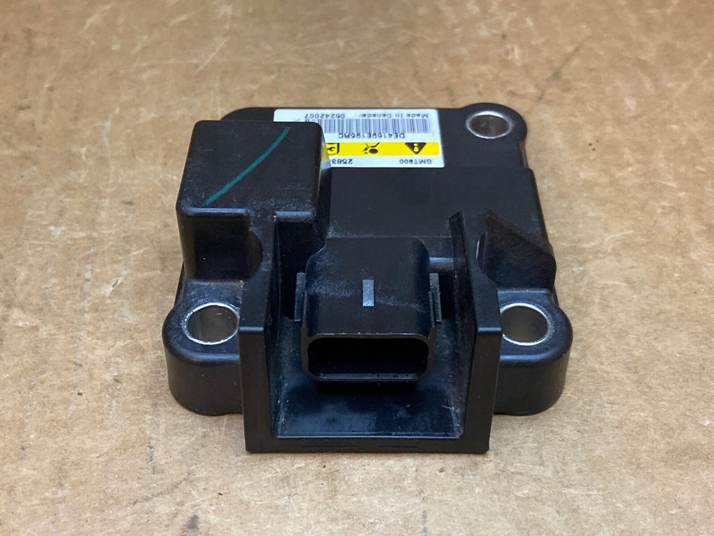 GM Silverado Sierra OEM Supplemental Restraint System Sensor Module 258341694