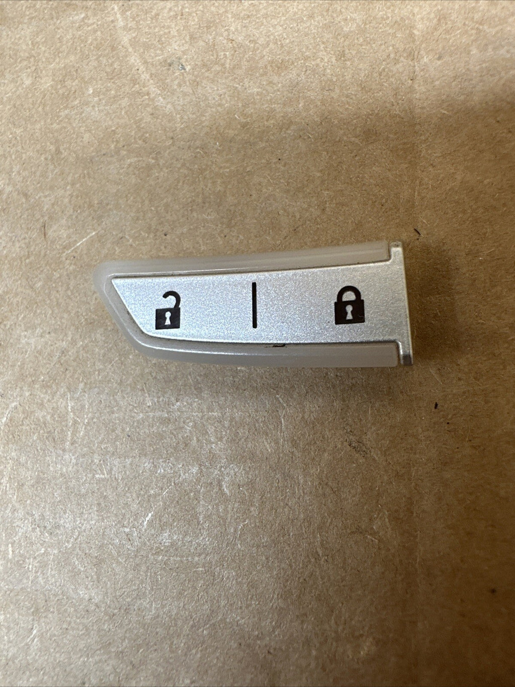 2010 2015 GMC Terrain Chevy Equinox Radio Control Panel Lock Unlock Button Cover1