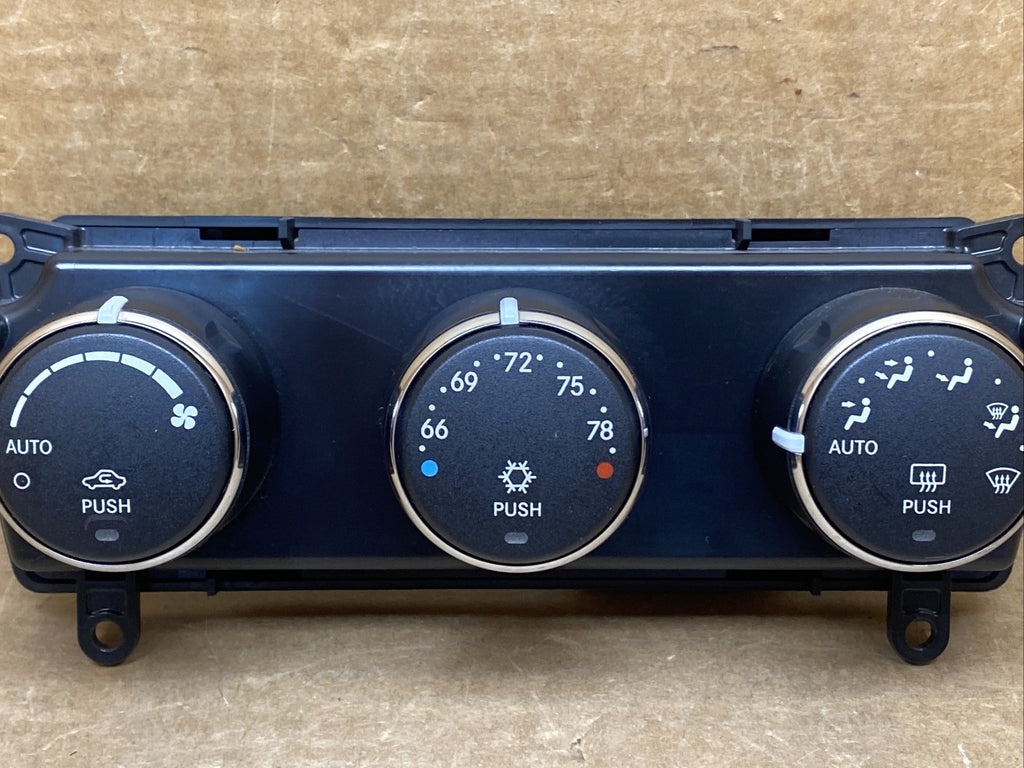 11 14 Avenger Chrysler 200 Climate Temp Temperature Controls Dials P55111955AC2