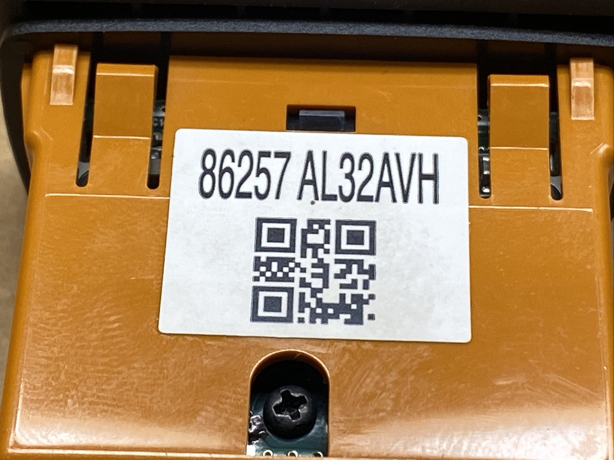 2018 Subaru Legacy Outback Auxilary USB Power Out DC 5V 86257 AL32AVH5